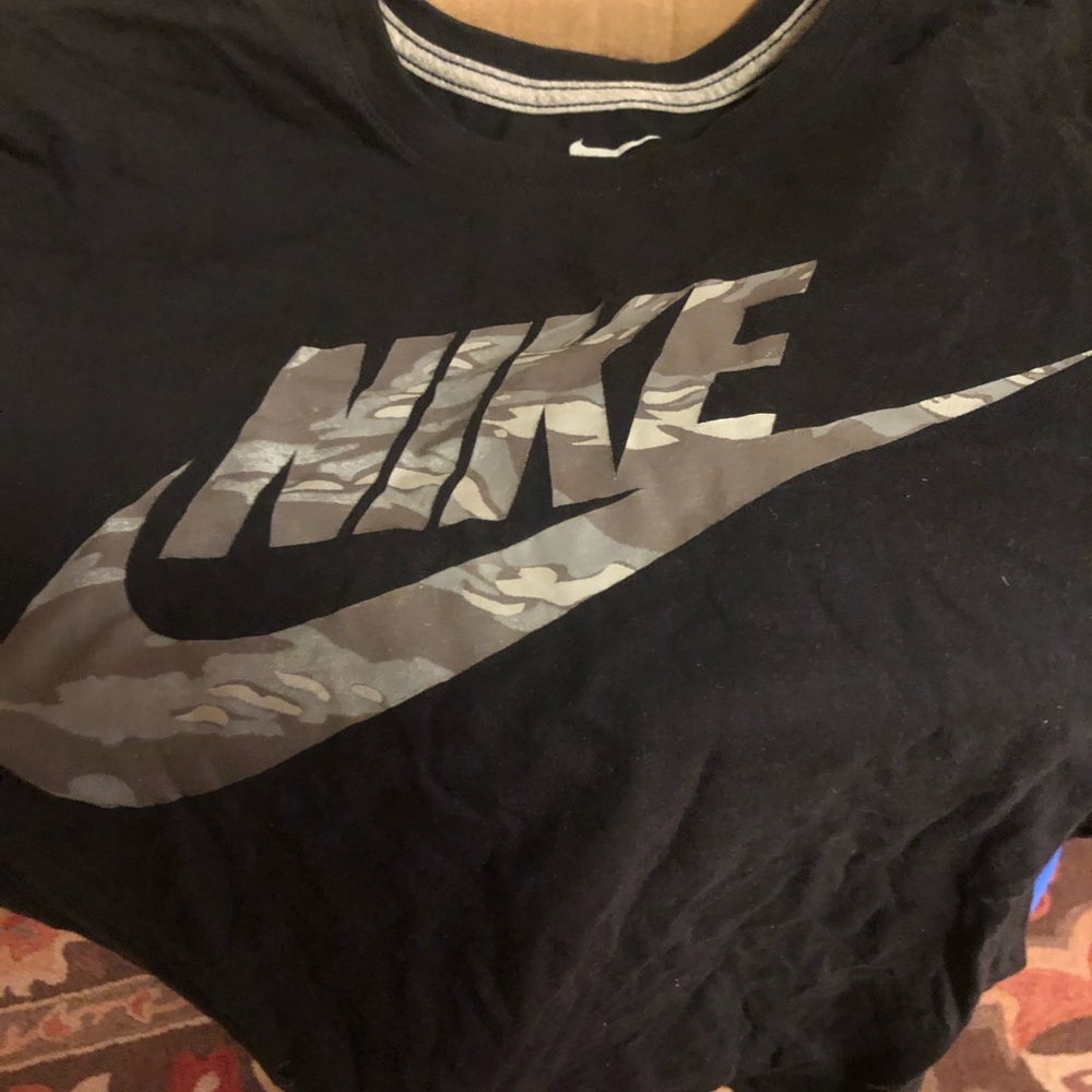 Nike black/camo T-shirt athletic fit Sz M
